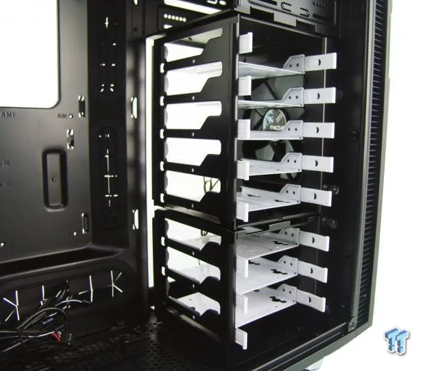Fractal Design Define R5 Drive Bays